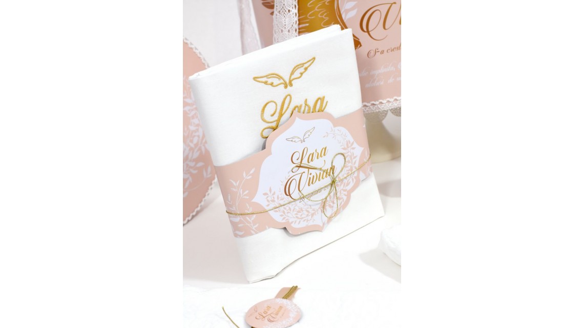 Trusou de botez gold cu ingeras pentru fetite cu broderie personalizata, Gold Wings 4